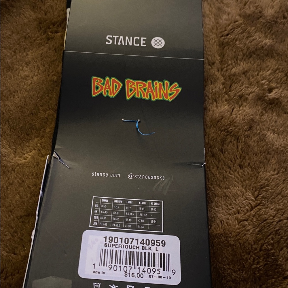 Stance - Picture 5 of 8